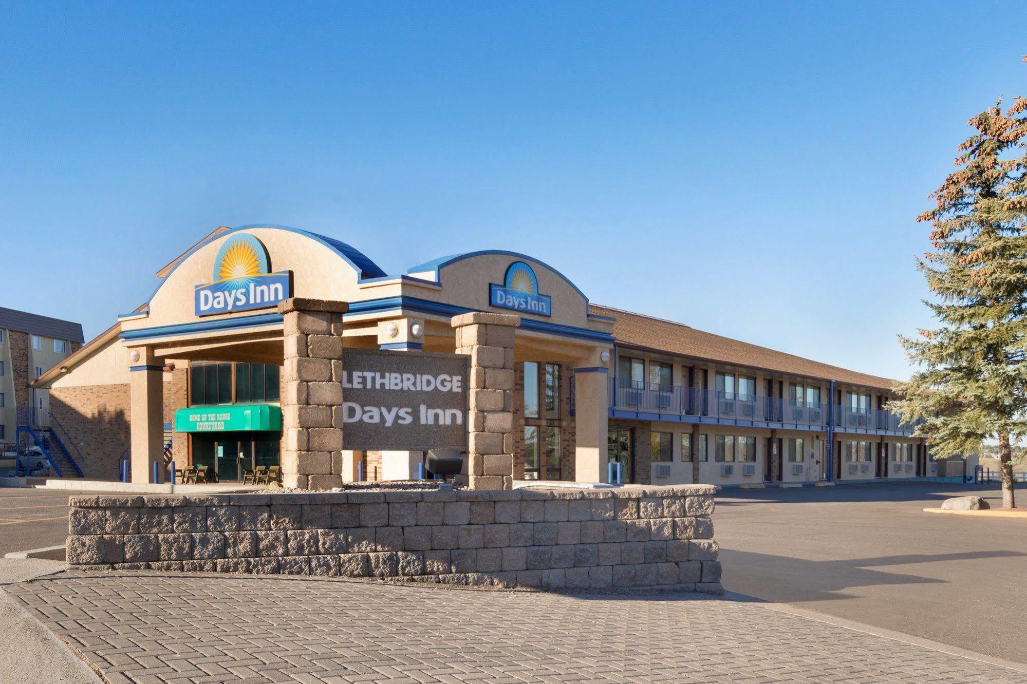 Days Inn By Wyndham Lethbridge Exterior foto